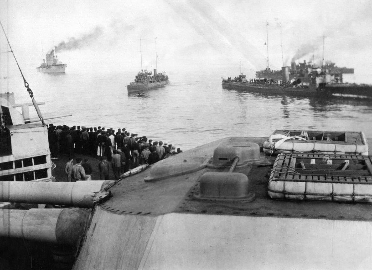 Turkish deep-sea fleet at the Dardanelles, 1918.