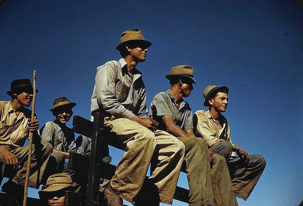 Sugar cane workers resting at the noon hour, Rio Piedras, Puerto Rico, 1941
