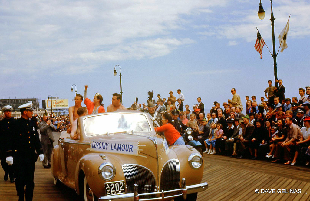 1941 Lincoln in a parade with Dorothy Lamour and American Flags, Atlantic City, 1941