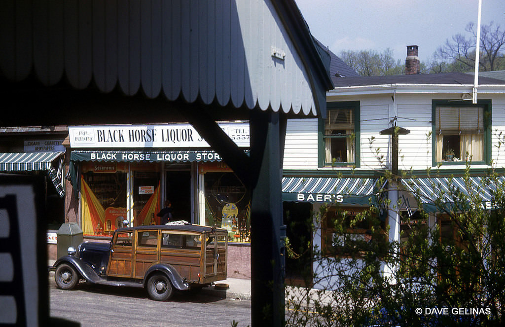 1933 Dodge Woody Wagon and Black Horse Liquor Store with a Seagram's Display, 1940s