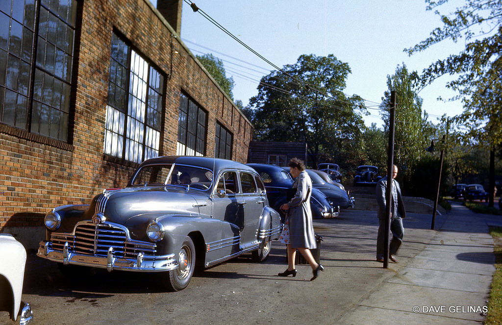 1946 Pontiac at C.J. Harmon's Pontiac Dealership, Cleveland Heights, Ohio, 1946