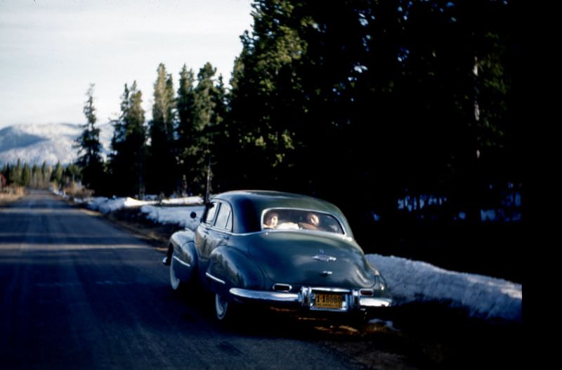 Oklahoma family on the road in an Oldsmobile
