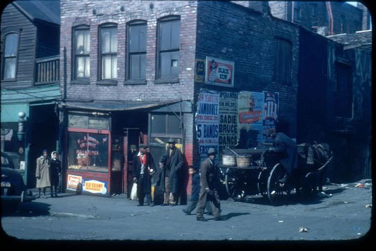 Negro store building at 244 Esat 35th St., Chicago, Illinois, 1949