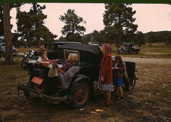 People at the Fair, Pie Town, New Mexico, 1940