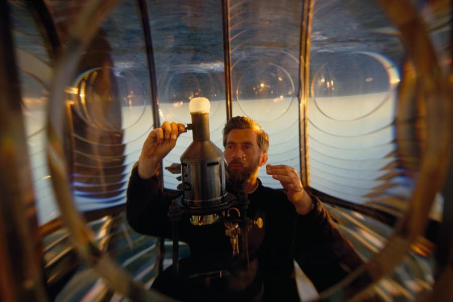 Lighthouse keeper warning vessels of Margaret Brock Reef in Australia, 1970