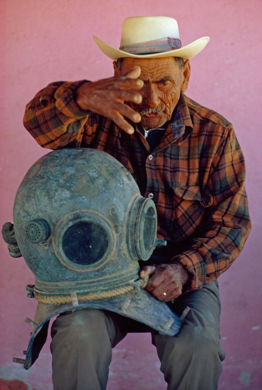 Pearl diver in La Paz, Mexico, reminiscing about a shark encounter, 1972
