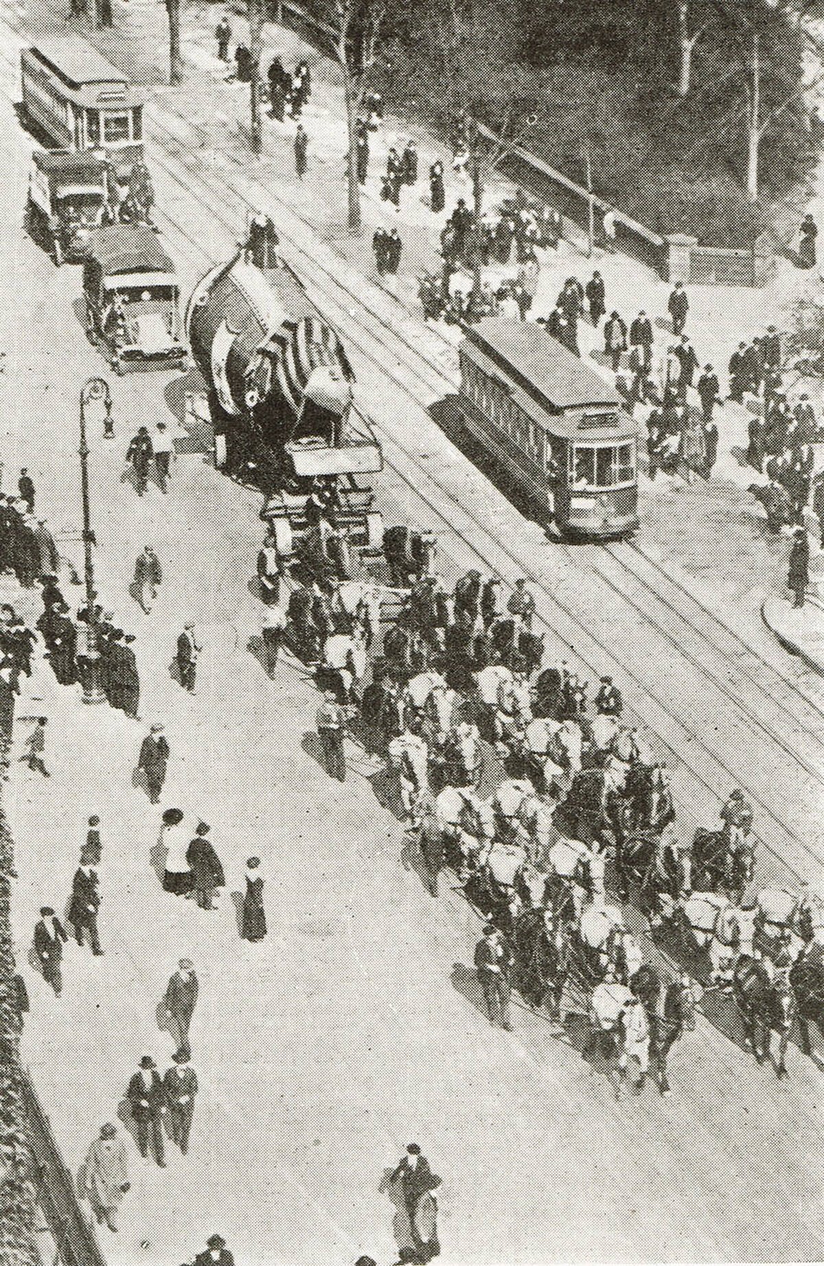Captured German submarine UC5 used to stimulate the sale of Liberty Bonds in New York, 1917