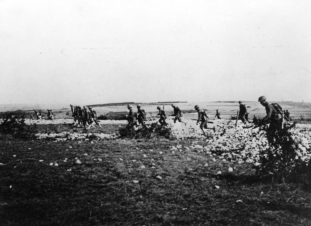 Americans in training in France, 1917