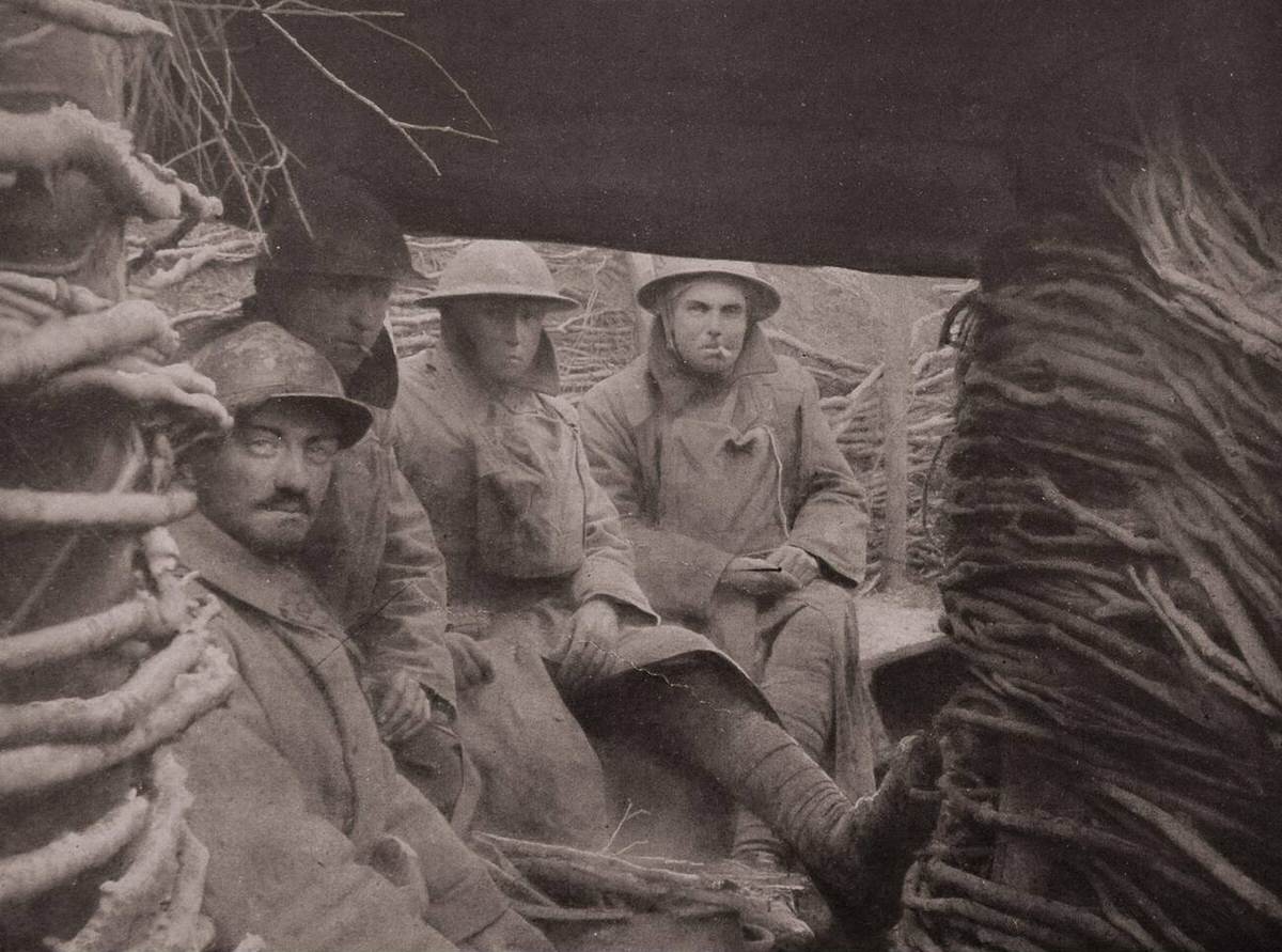 American troops learning trench life from French soldiers, 1917