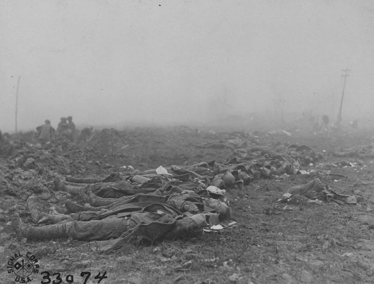 Soldiers of the 79th Division killed in action near Étraye, France, 1918