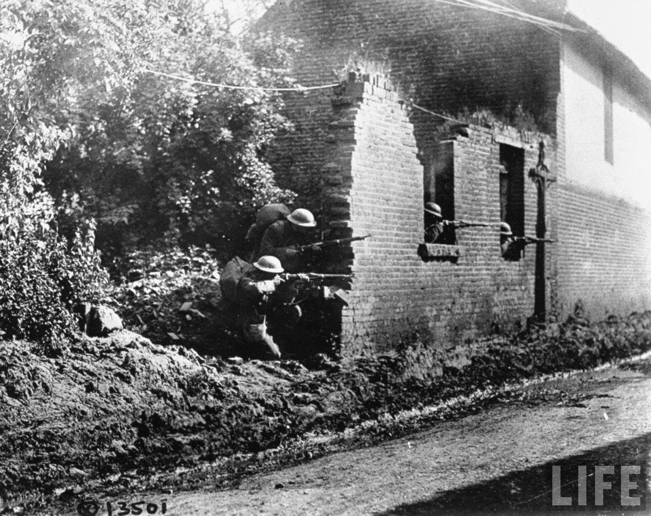 American troops in action during World War I.