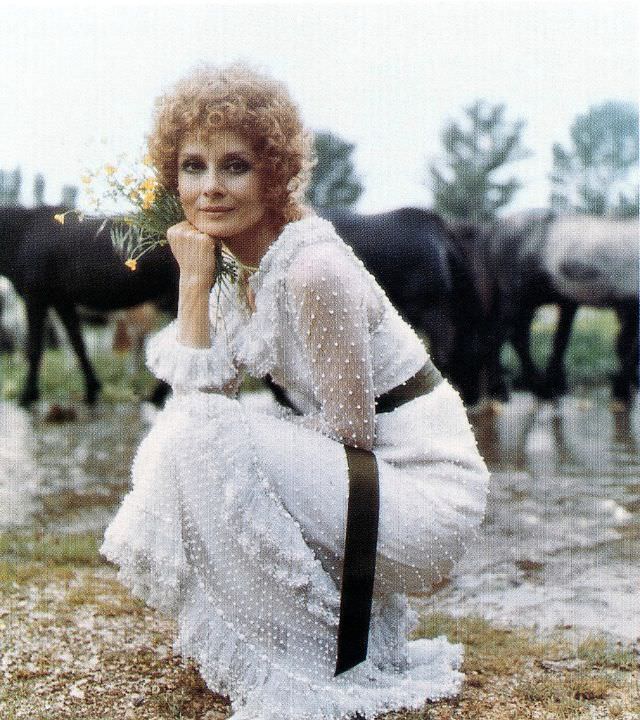 Audrey Hepburn in the grove of a castle near Rome, 1971