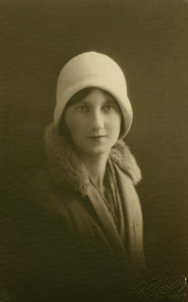 Lilian Sandells, 1925