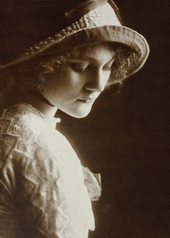 Louise Carbasse, c.1913. Louise Carbasse, also known as Louise Lovely, was Australia's first Hollywood star of the silent era.