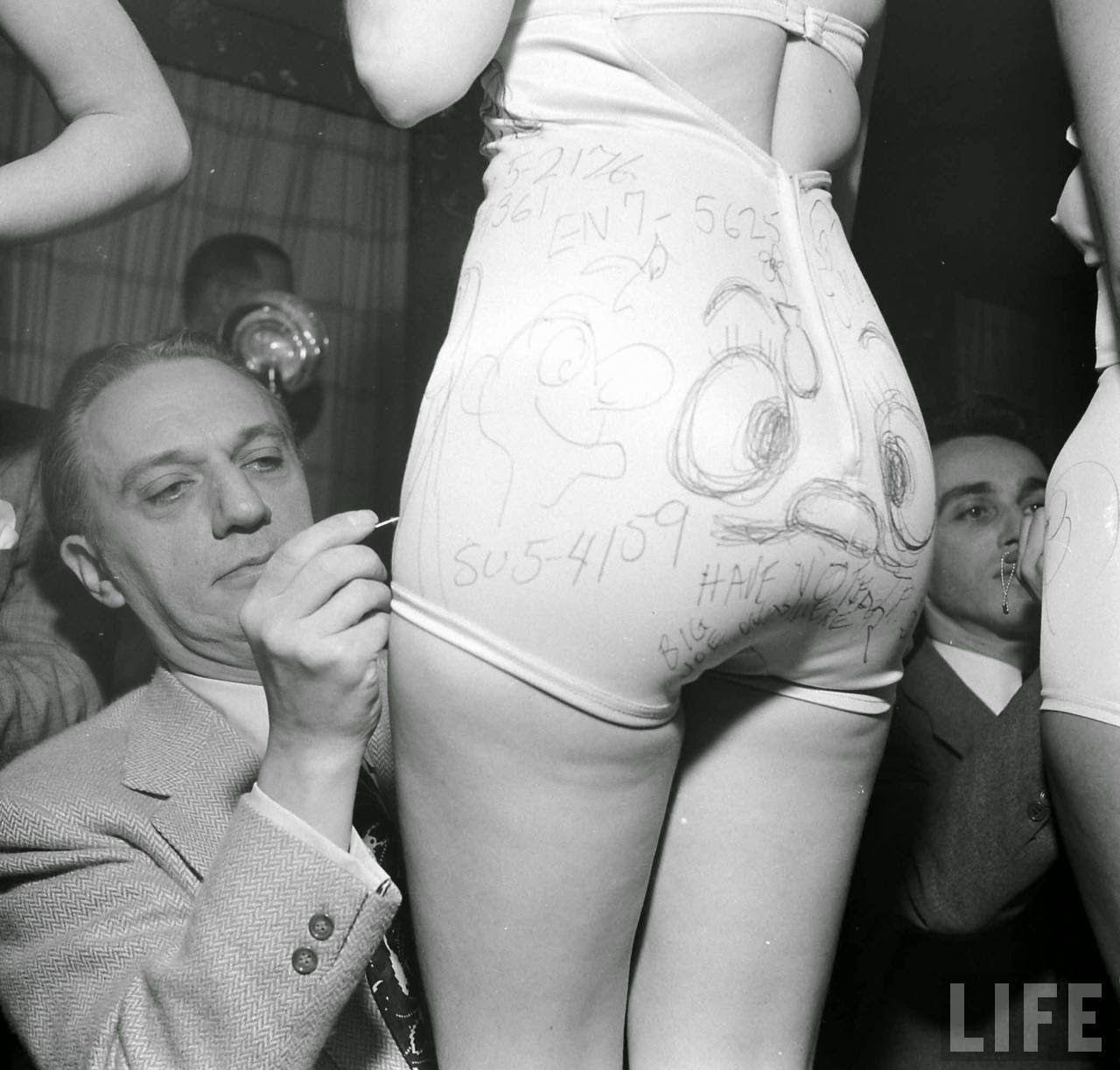 Inside the Wild 1950 ‘Ball-Point Bathing Suits’ Party: When Fashion Met Cartoon Art