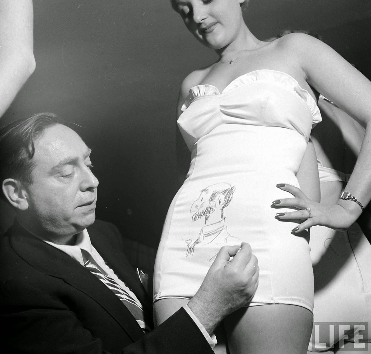 Inside the Wild 1950 ‘Ball-Point Bathing Suits’ Party: When Fashion Met Cartoon Art