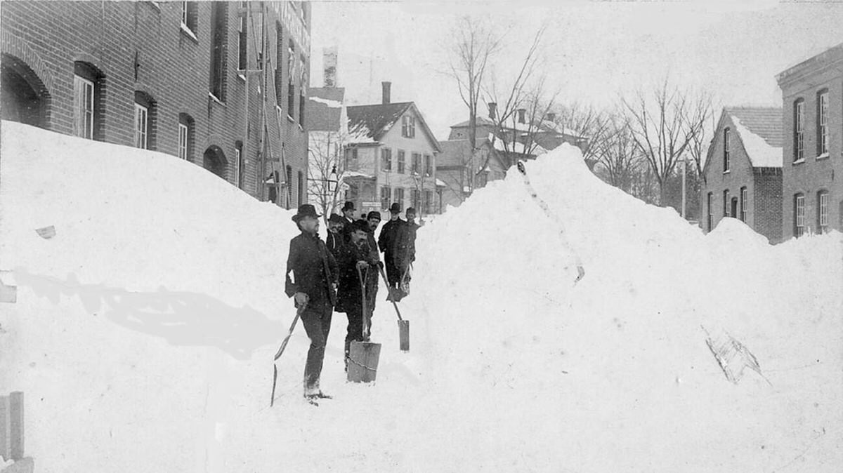 The Mammoth Drift near the cemetery in Keene, New Hampshire after the blizzard of March, 1888.