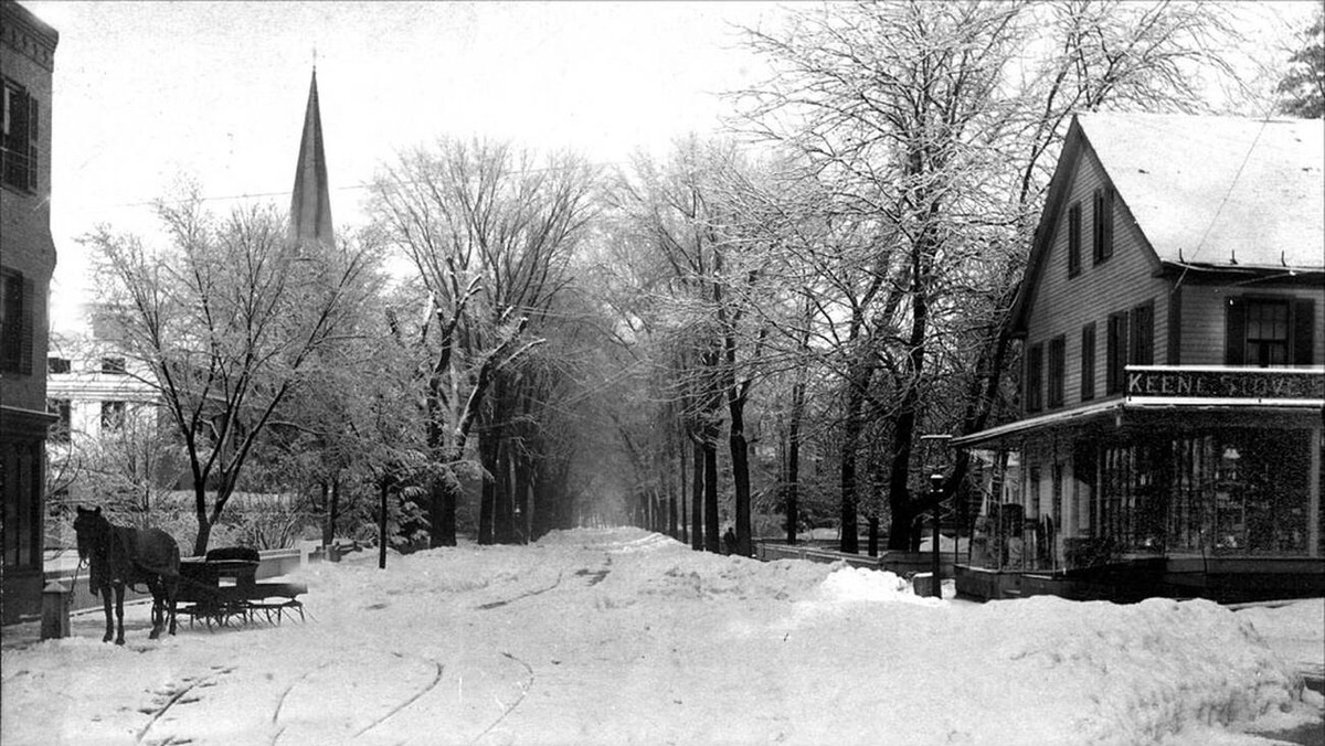 Horse-drawn sleighs on West Street in Keene, New Hampshire after the blizzard of 1888.