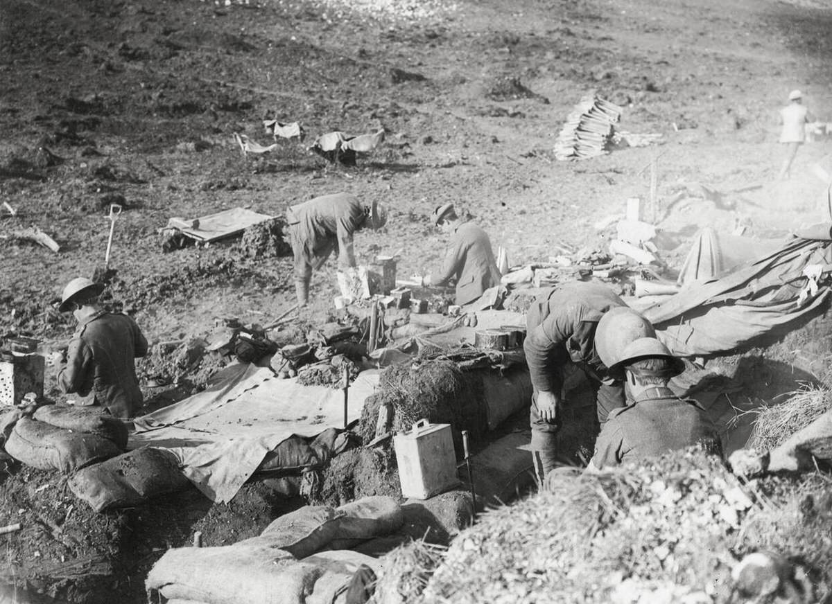 British troops at a rest camp in France, 1914