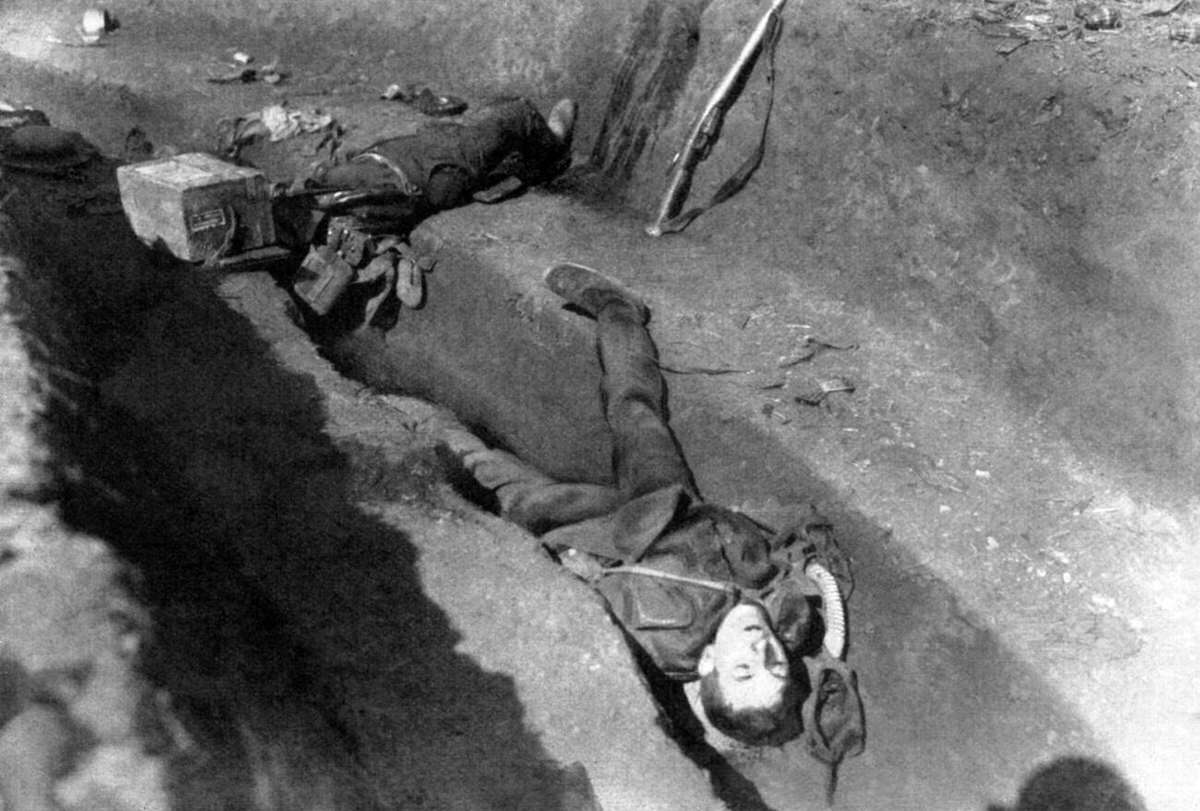 British sentry killed during a German reconnaissance in France, 1918
