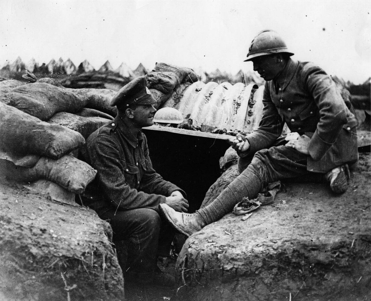 British and French soldiers, 1916