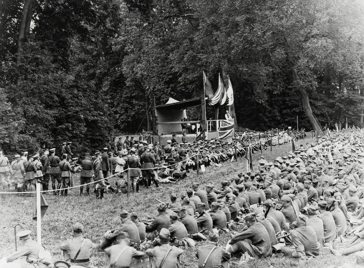 Assembly of British, American, Belgian, and Portuguese troops during August 4th celebrations in France, 1914