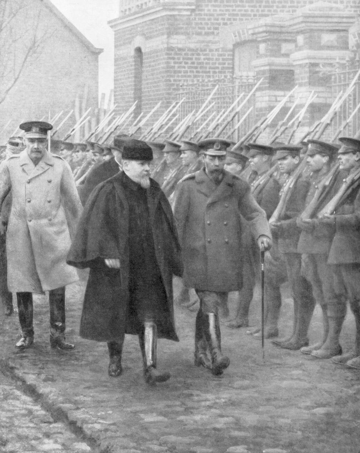 French President Raymond Poincaré and King George V, 1914