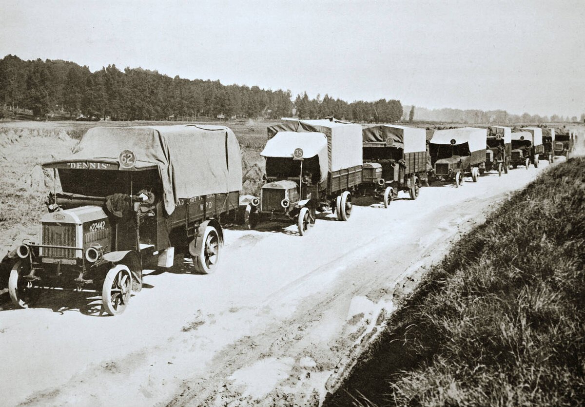 Long white line of soldiers in France, 1916