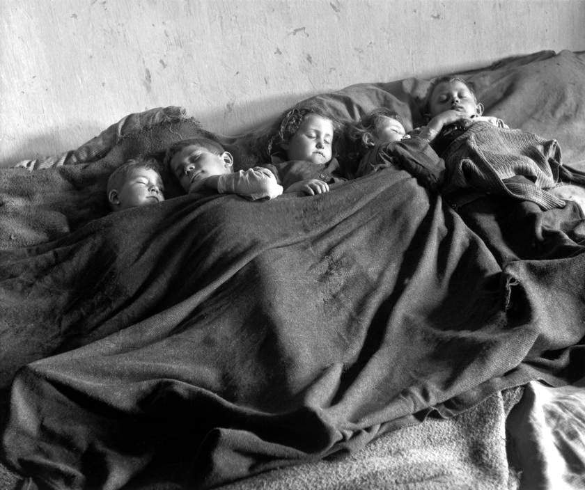Displaced persons camp in a half-destroyed arsenal in Vienna, 1948