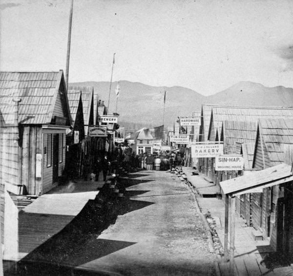 Prefire buildings, street layout, 1868.