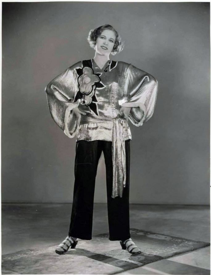 Dorothy Arzner in 1927: Silent Movie Fashion for Women in Stunning Photos