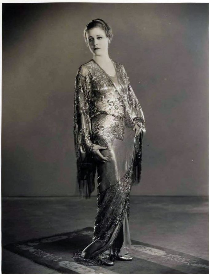 Dorothy Arzner in 1927: Silent Movie Fashion for Women in Stunning Photos
