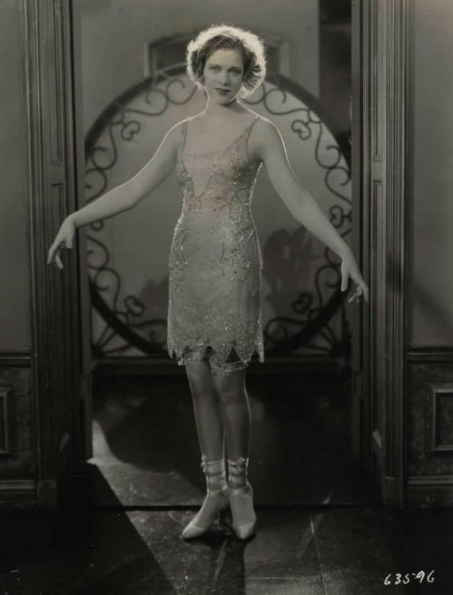Dorothy Arzner in 1927: Silent Movie Fashion for Women in Stunning Photos