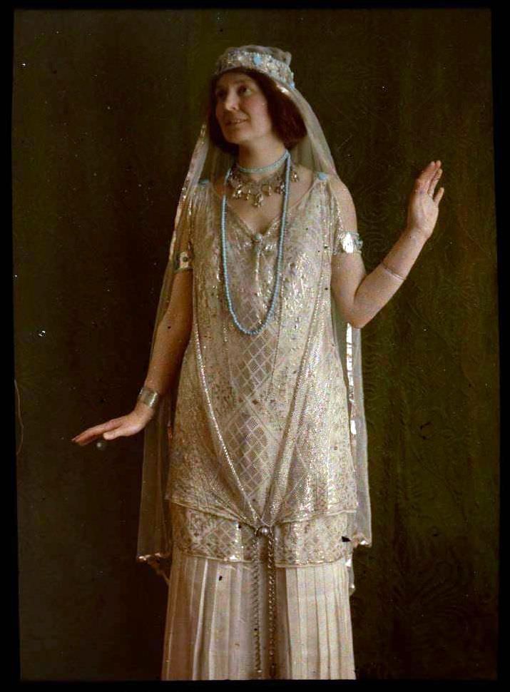 Woman in costume, 1915