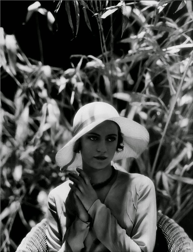 Lee Miller, 1928