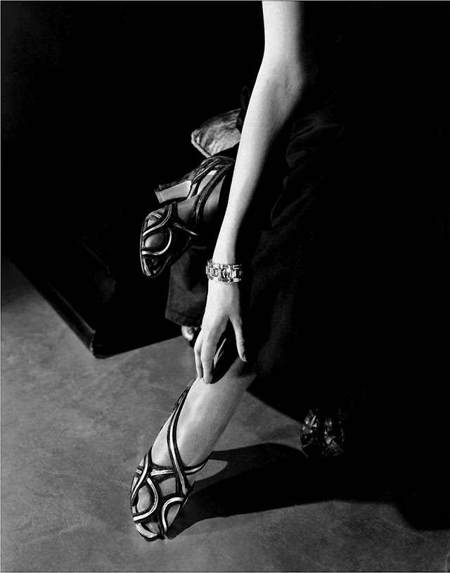 Princess Nathalie Paley wearing sandals by Shoecraft, 1934