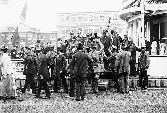 German doctors at Ellis Island, 1912
