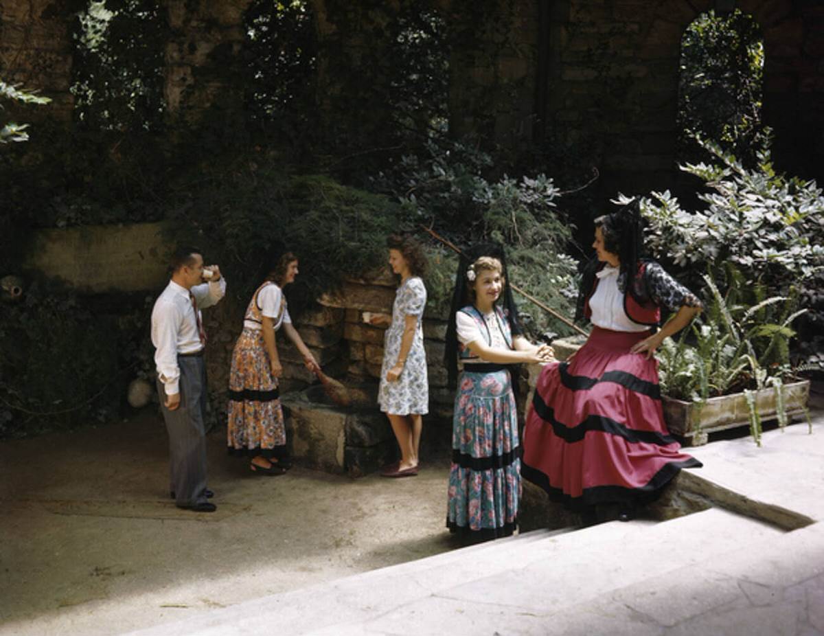 Visitors at the Fountain of Youth in St. Augustine, Florida, 1940s