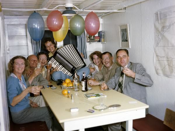 New Year's Eve party aboard the shantyboat Lazy Bones, 1947