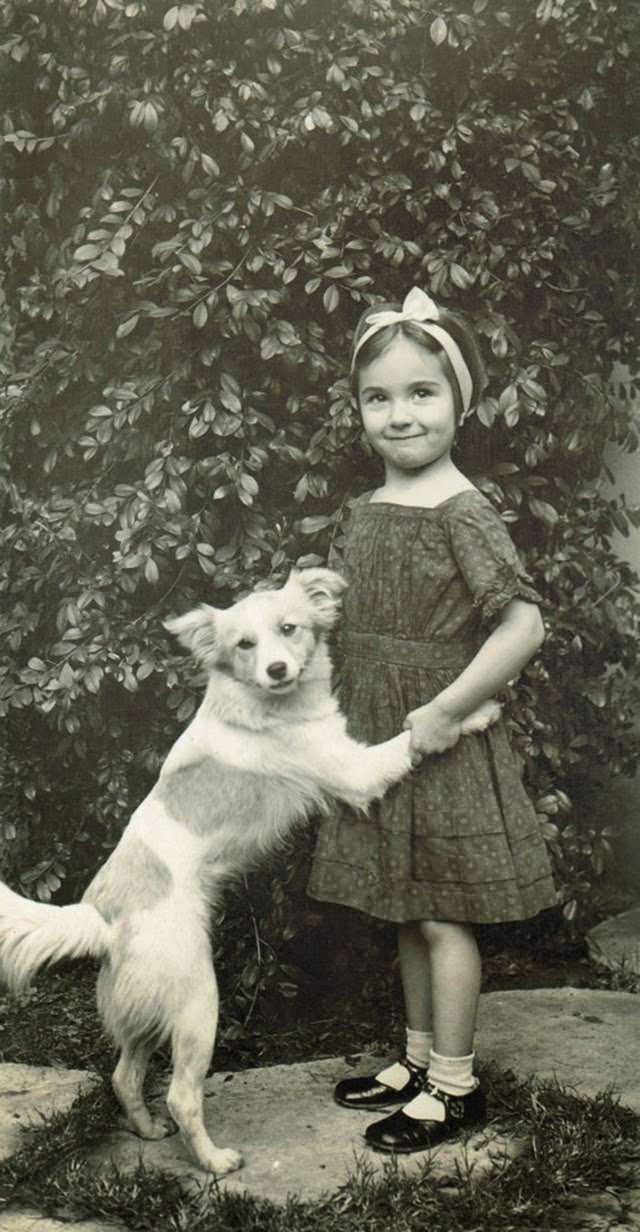 Adorable Vintage Portraits of Girls with Their Dogs You Can’t Help but Love