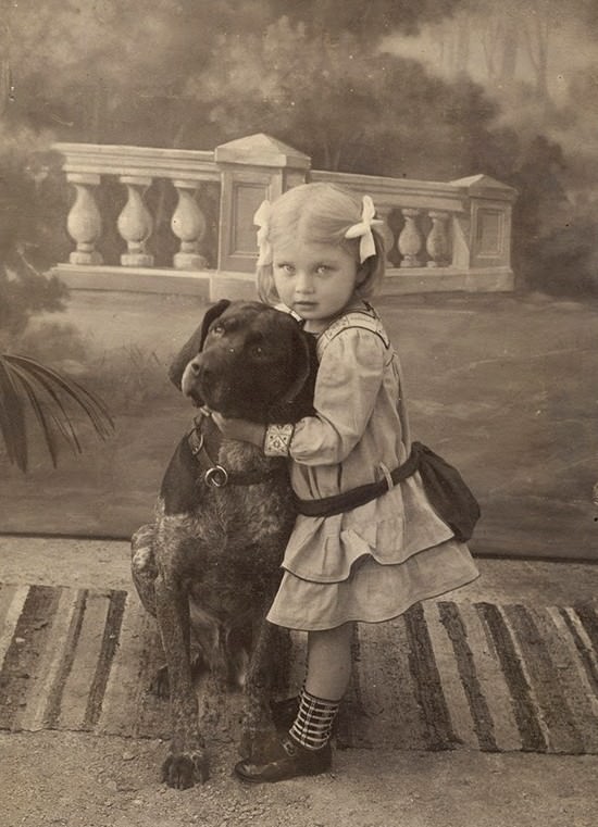 Adorable Vintage Portraits of Girls with Their Dogs You Can’t Help but Love