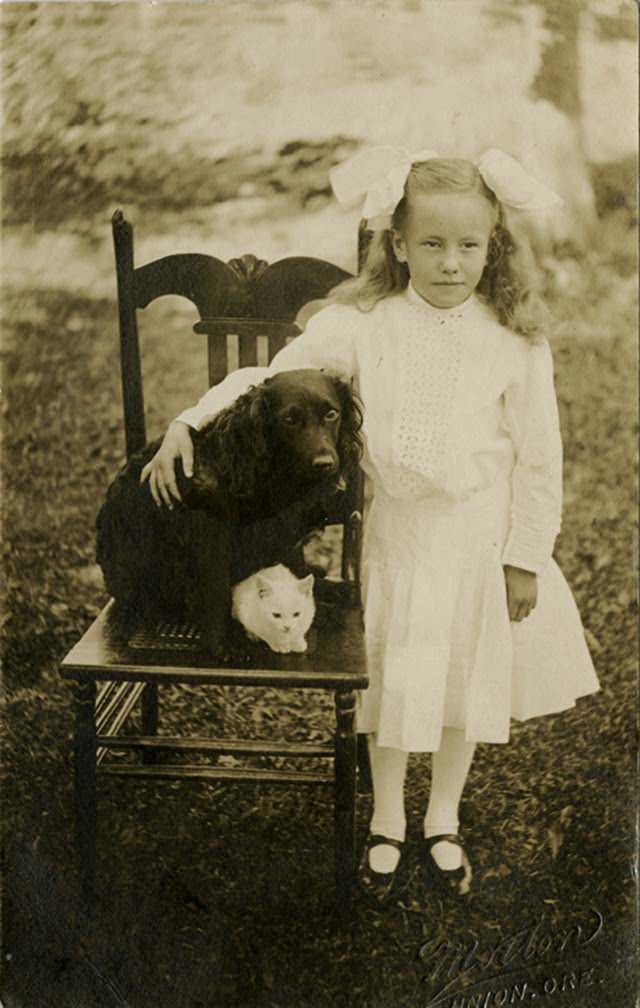 Adorable Vintage Portraits of Girls with Their Dogs You Can’t Help but Love