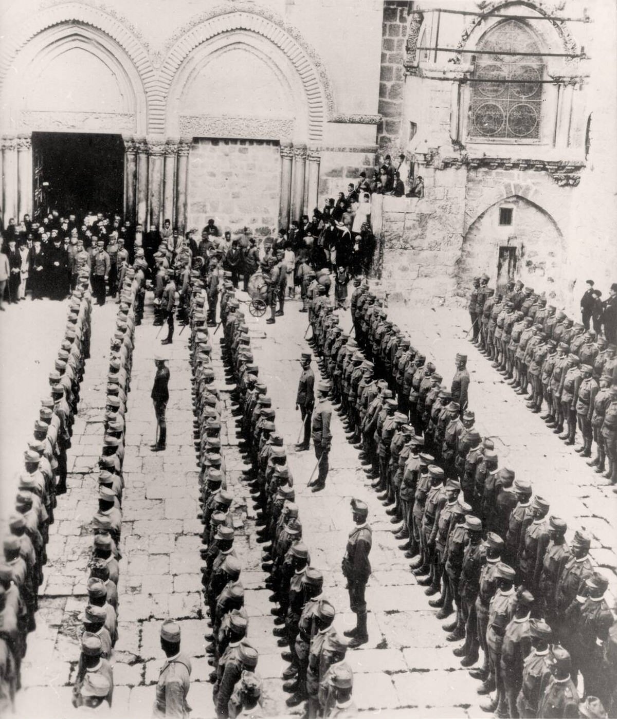 Unit of an Austro-Hungarian mountain howitzer battery visiting the Holy Grave in Jerusalem, 1916