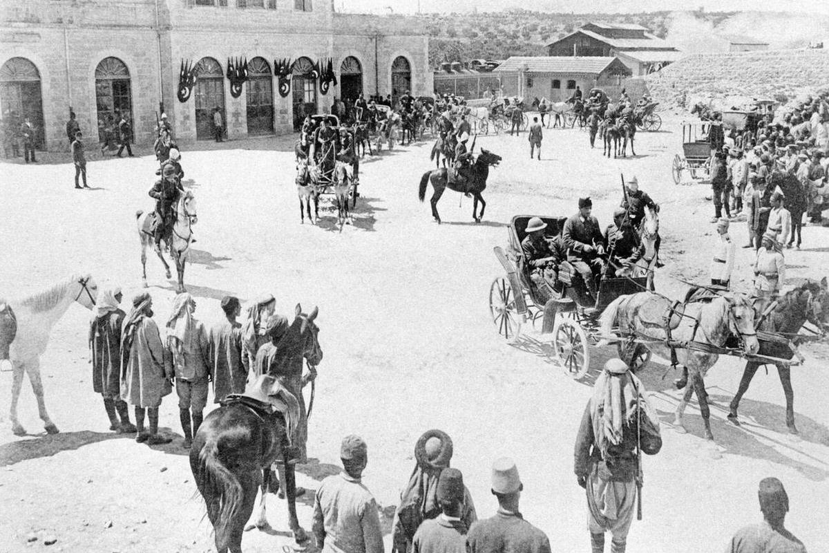British officers captured near the Suez Canal guarded by Ottoman cavalrymen, 1916
