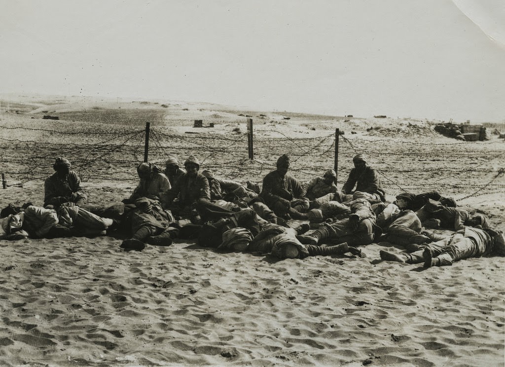 Prisoners brought in after the attack on the Gaza defenses, 1917