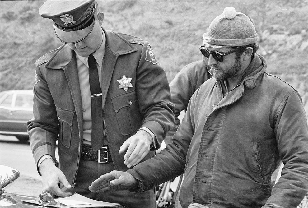 Stunning Vintage Photos of Hells Angels Motorcycle Club Taken by Bill Ray in 1965