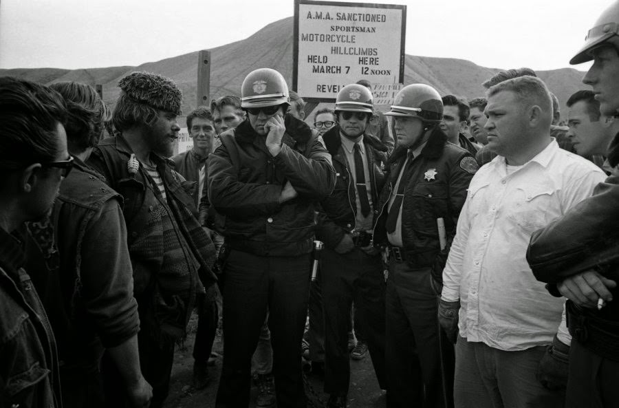 Stunning Vintage Photos of Hells Angels Motorcycle Club Taken by Bill Ray in 1965