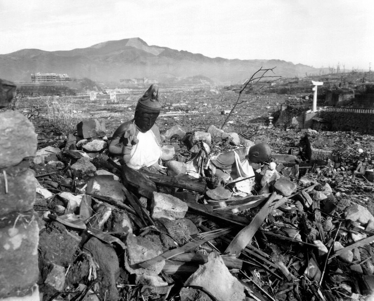 Destroyed Nagasaki temple after the atomic bombing, 1945
