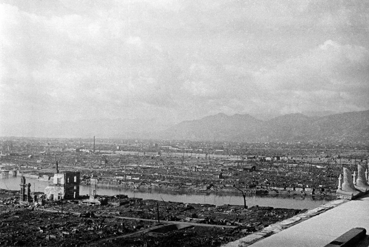 Aftermath of the atomic bombing of Hiroshima, 1945