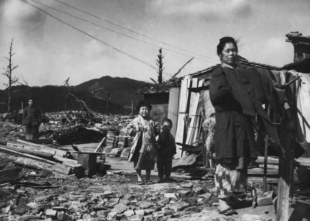 Bomb damage and war scenes in Hiroshima, 1946